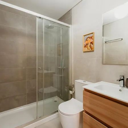 Orange House - Modern Two-bedroom Rc D