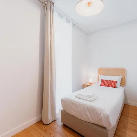 Orange House - Modern Two-bedroom Rc D * ליסבון